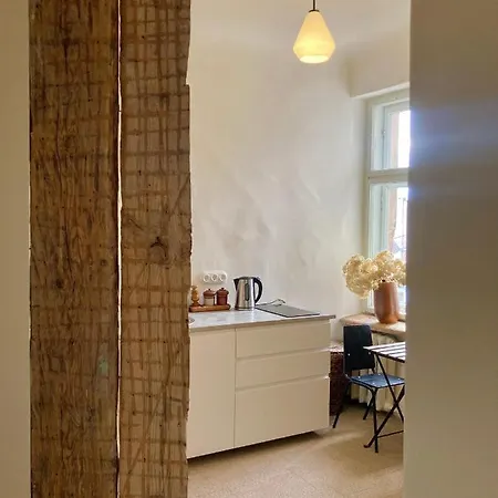 Appartamento Cozy 1 Bedroom In The Center Of *