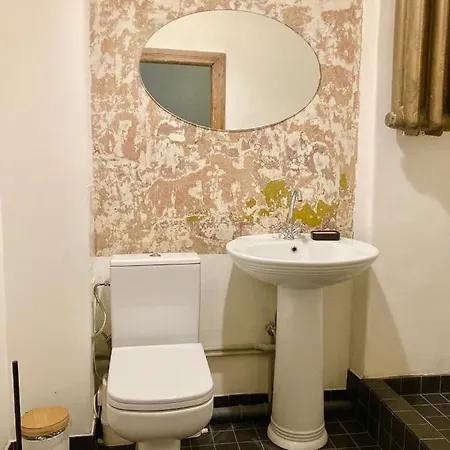 Appartamento Cozy 1 Bedroom In The Center Of *